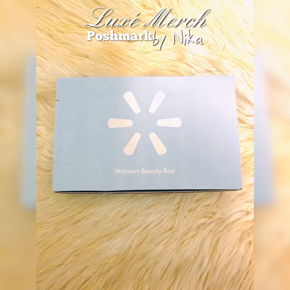 ☀️Walmart Summer Beauty Box☀️ - Picture 3 of 3